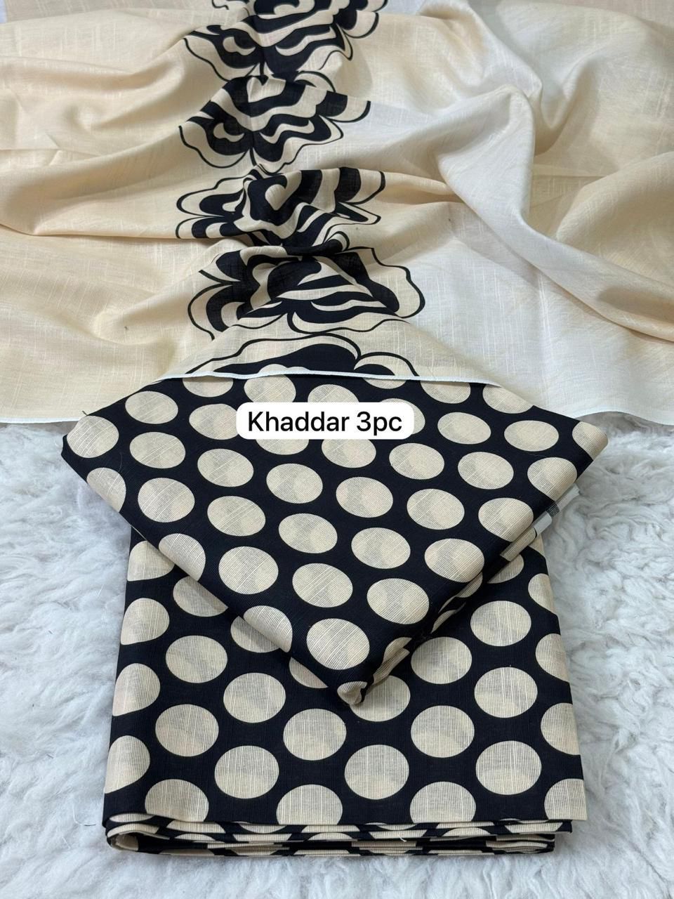 BINSAEED Winter Bloom (Printed Khaddar 3PC)